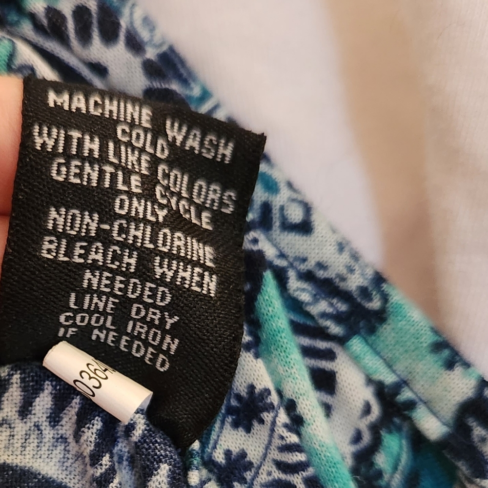 Patterned Double Tank Top - Picture 5 of 5